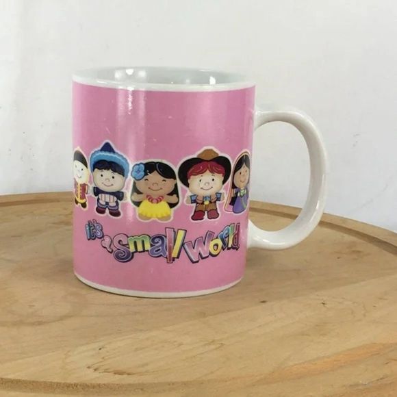 Disney Store Vintage Mug It's A Small World Large Cup - Picture 1 of 6